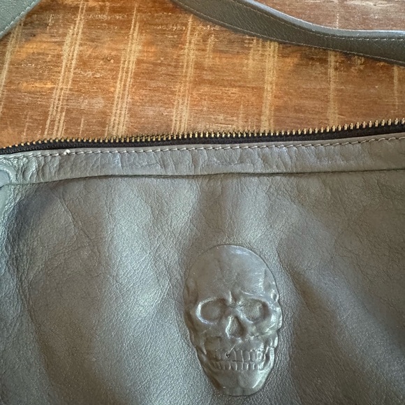 Made in Italy Genuine Leather gray crossbody bag with skull - Picture 14 of 15